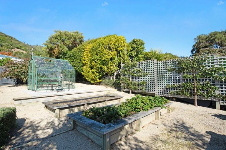 Photo of property in 8 Kaka Street, Waikanae, 5036