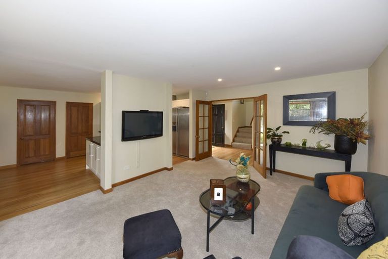 Photo of property in 90 Totara Street, Riccarton, Christchurch, 8041