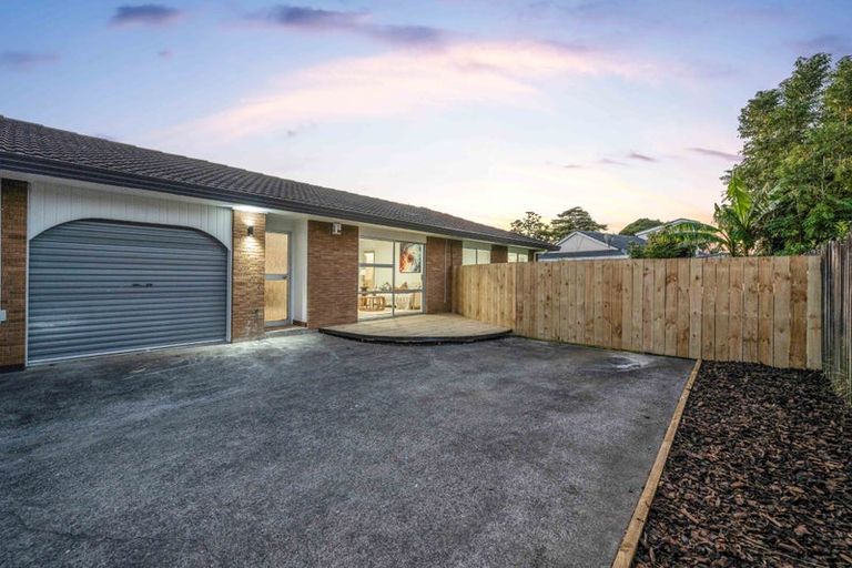Photo of property in 2/24 Waimana Road, Conifer Grove, Takanini, 2112