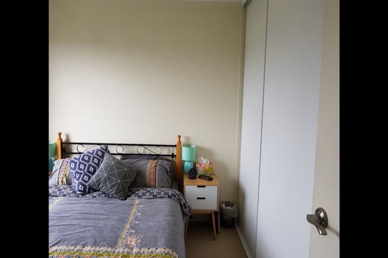 Photo of property in 6j/17 Crown Lynn Place, New Lynn, Auckland, 0600