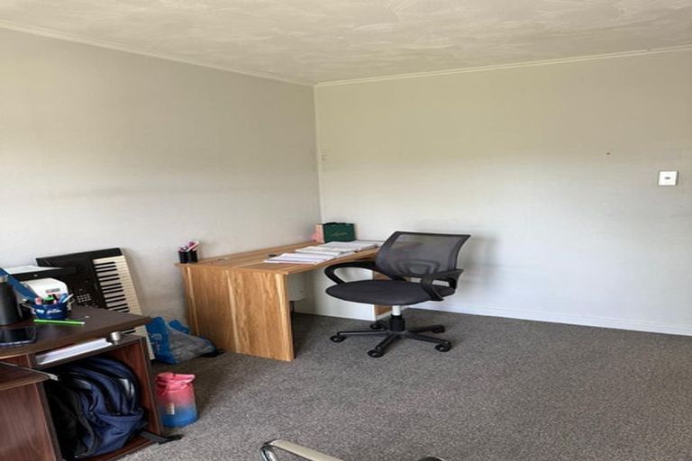 Photo of property in 205 Titirangi Road, Titirangi, Auckland, 0604