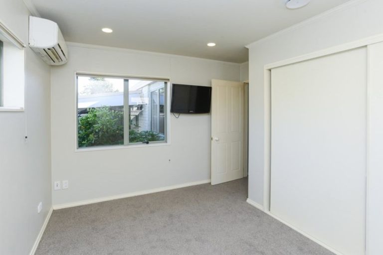 Photo of property in 1/217 Mcleod Street, Camberley, Hastings, 4120