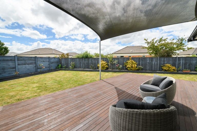 Photo of property in 32 Dogwood Way, Milson, Palmerston North, 4414