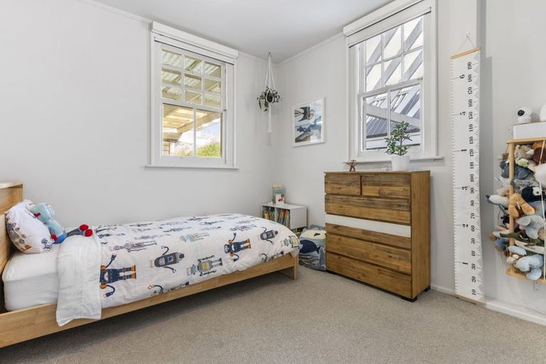 Photo of property in 2/231 Hurstmere Road, Takapuna, Auckland, 0622