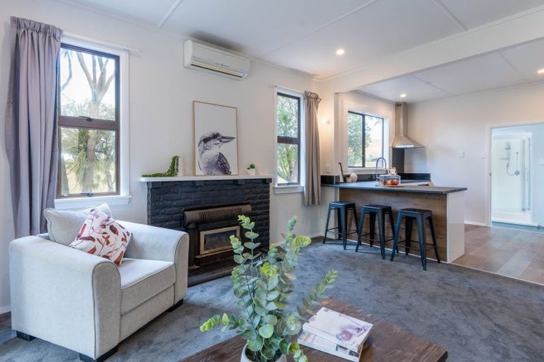 Photo of property in 31 Matipo Street, Tokomaru, Palmerston North, 4474