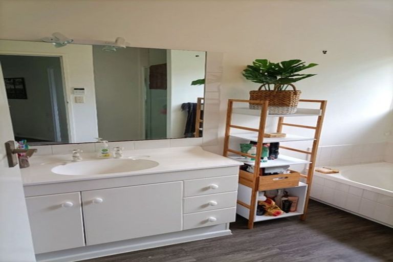 Photo of property in 6 Vasanta Avenue, Ngaio, Wellington, 6035