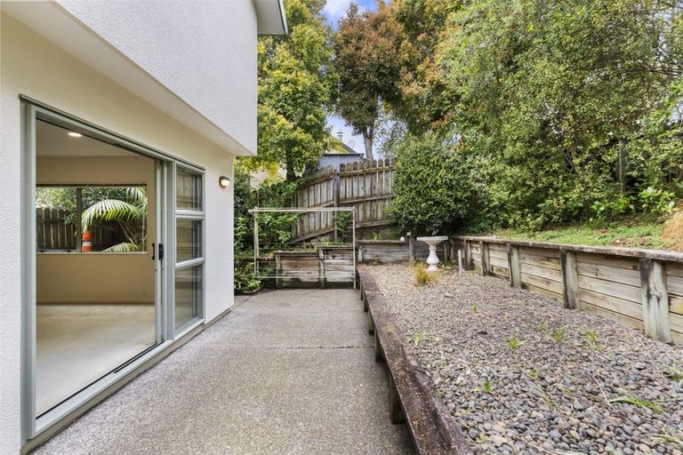 Photo of property in 4 San Ambrosio Rise, Henderson, Auckland, 0612