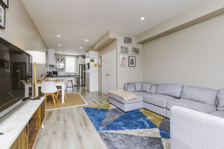 Photo of property in 12 Dignity Street, Papakura, 2110