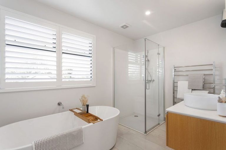 Photo of property in 90c Bryndwr Road, Bryndwr, Christchurch, 8052