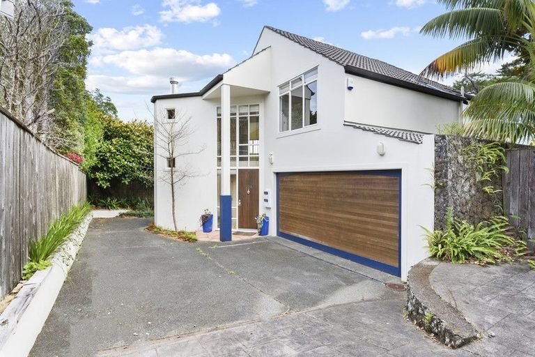 Photo of property in 16a Castor Bay Road, Castor Bay, Auckland, 0620