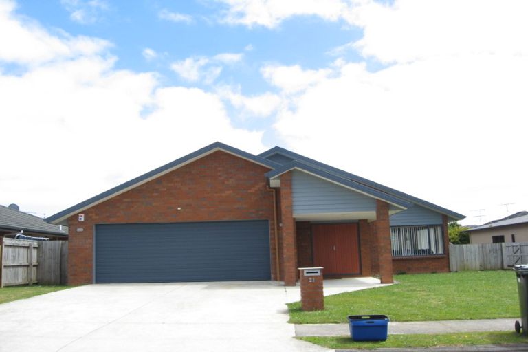 Photo of property in 21 Avonbrook Lane, Pukekohe, 2120