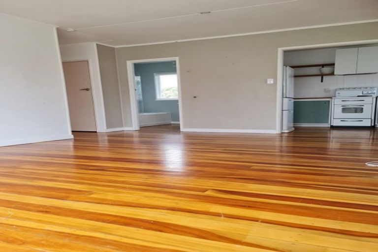 Photo of property in 15a Brixton Road, Manly, Whangaparaoa, 0930