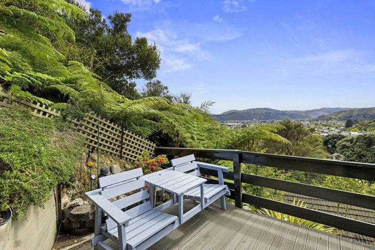 Photo of property in 126 Seddon Street, Naenae, Lower Hutt, 5011