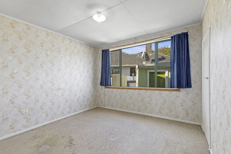 Photo of property in 2 Miles Crescent, Wainuiomata, Lower Hutt, 5014
