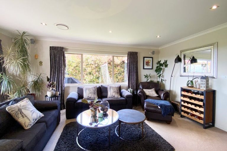 Photo of property in 124 Trig Road, Whitford, Howick, 2571