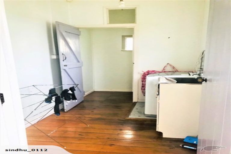 Photo of property in 137 Seabrook Avenue, New Lynn, Auckland, 0600