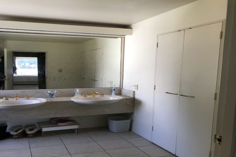 Photo of property in 4/154 Oriental Parade, Oriental Bay, Wellington, 6011