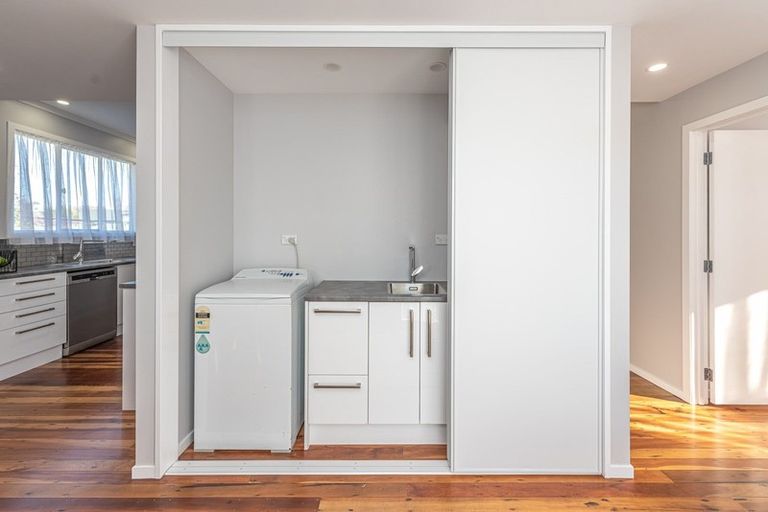 Photo of property in 2 Delhi Avenue, Aramoho, Whanganui, 4500