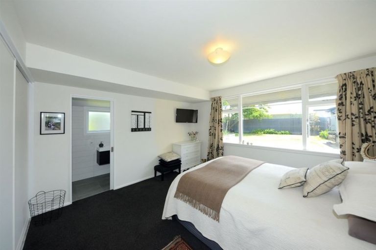 Photo of property in 111 Mooray Avenue, Bishopdale, Christchurch, 8053