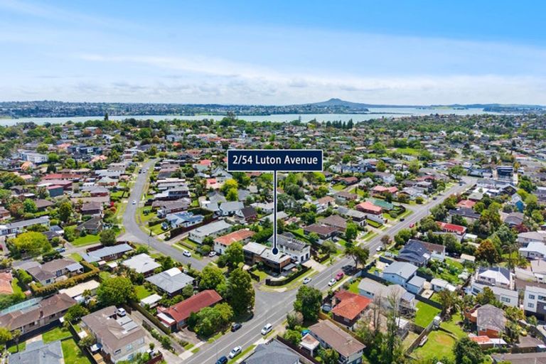 Photo of property in 2/54 Luton Avenue, Sunnyhills, Auckland, 2010