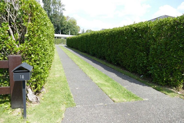 Photo of property in 18 Maniaroa Drive, Katikati, 3129