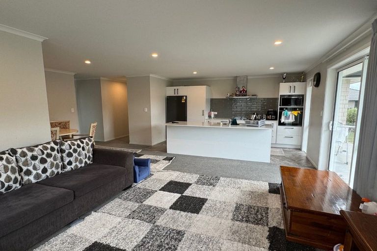 Photo of property in 4 Ratahi Way, Omokoroa, 3114