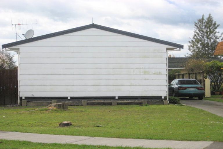 Photo of property in 5 Titoki Place, Edgecumbe, 3120