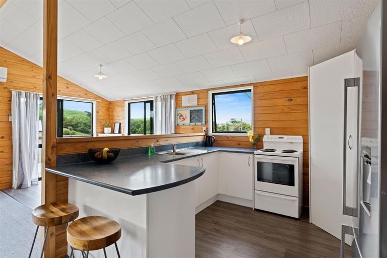 Photo of property in Hurndall Street East, Maungaturoto, 0520