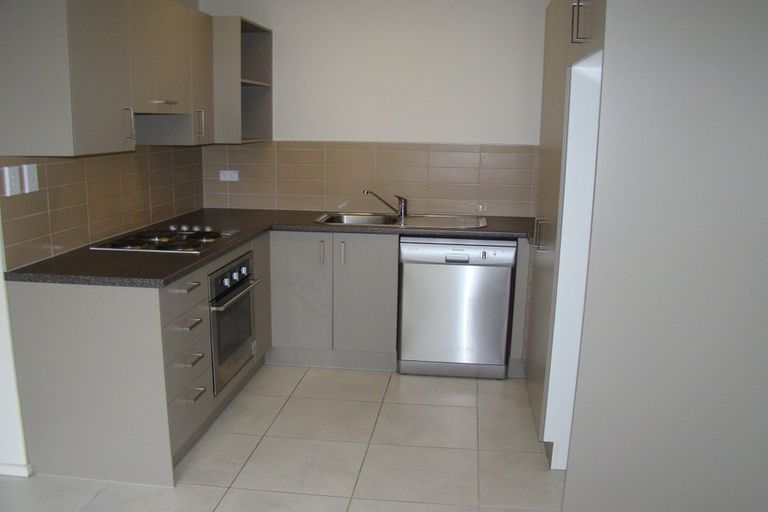 Photo of property in 17/83 Lake Road, Devonport, Auckland, 0622