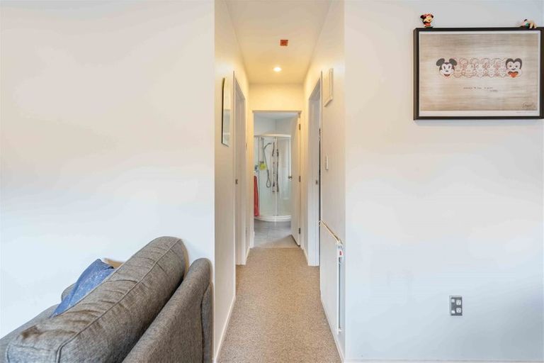 Photo of property in 22/3 The Avenue, Albany, Auckland, 0632