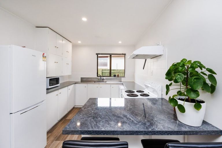 Photo of property in 19a Colonial Place, Kelvin Grove, Palmerston North, 4414