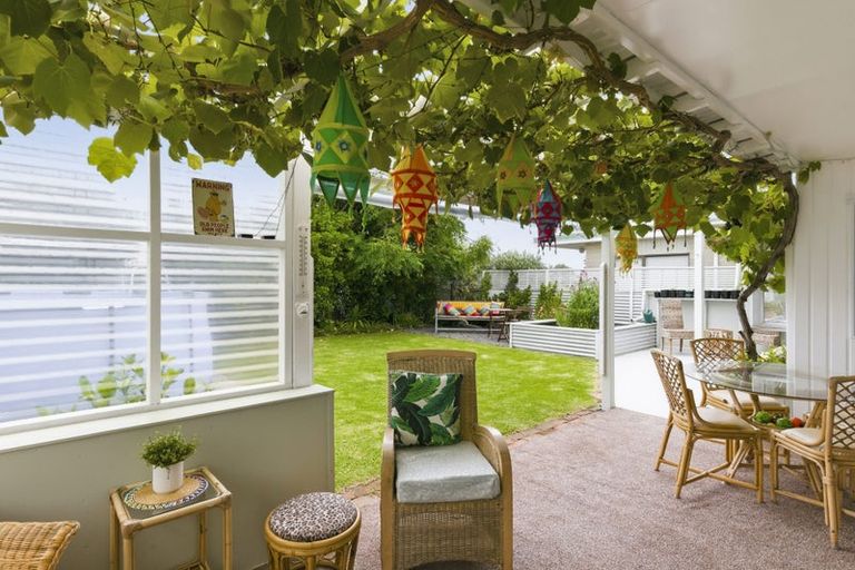 Photo of property in 49a Olive Terrace, Paraparaumu Beach, Paraparaumu, 5032