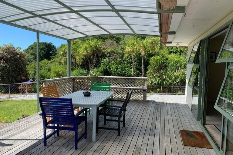 Photo of property in 53 Richmond Road, Pohara, Takaka, 7183