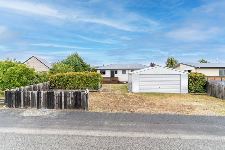 Photo of property in 81 Totara Drive, Twizel, 7901