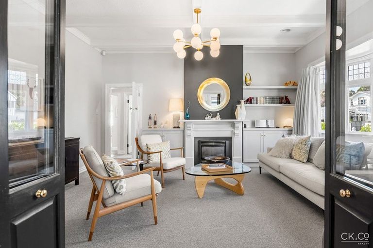 Photo of property in 49 Penrose Street, Woburn, Lower Hutt, 5010