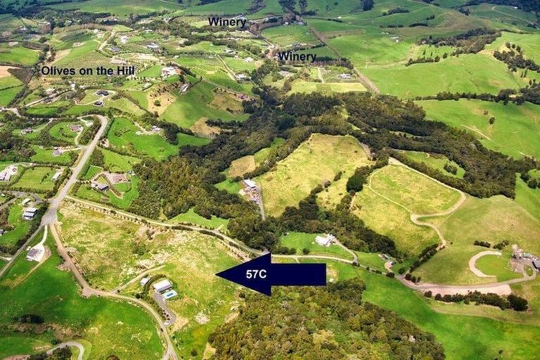 Photo of property in 10 Pa Hill Lane, Mangawhai, 0573