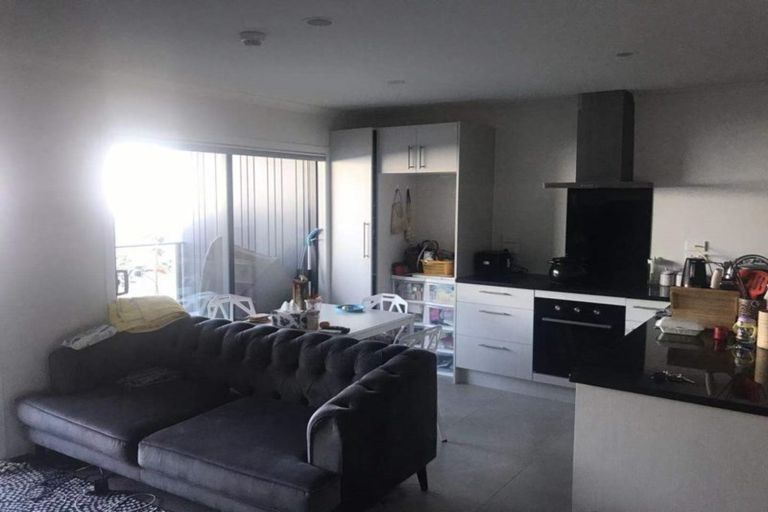 Photo of property in 2 Chiefs Court, Hamilton East, Hamilton, 3216