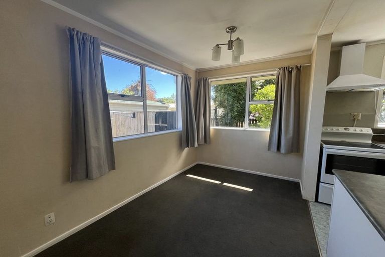 Photo of property in 16 Hicks Crescent, Waikanae Beach, Waikanae, 5036