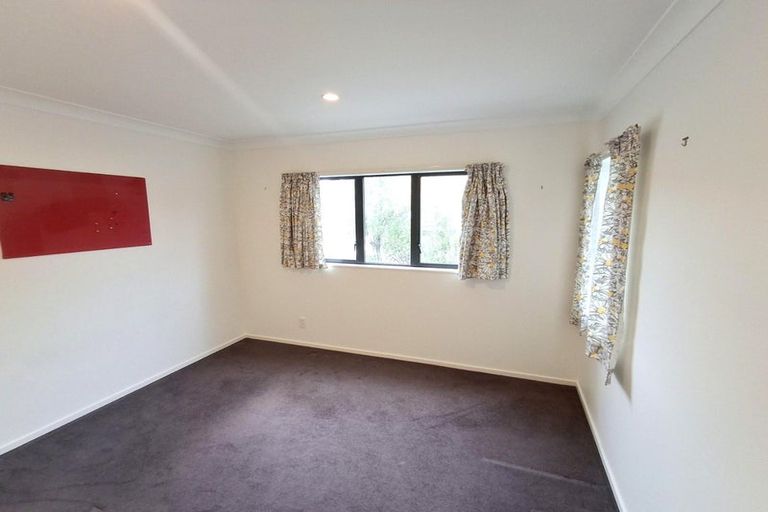Photo of property in 7 Ridley Green, Churton Park, Wellington, 6037
