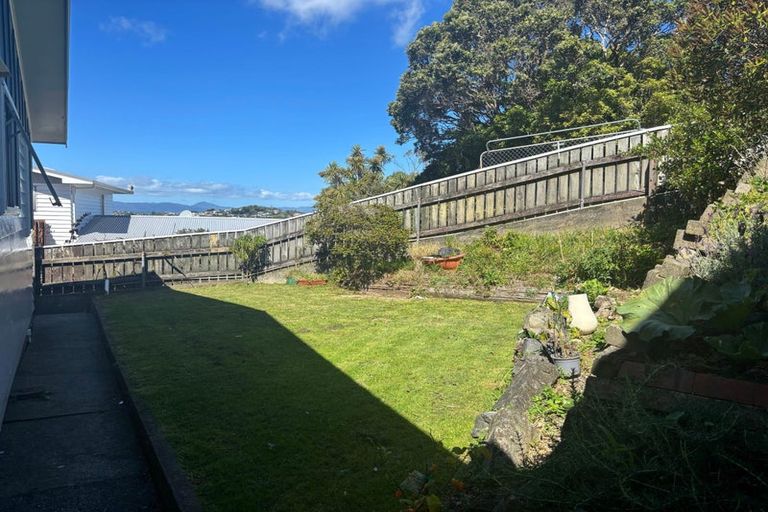 Photo of property in 53 Lomita Road, Johnsonville, Wellington, 6037