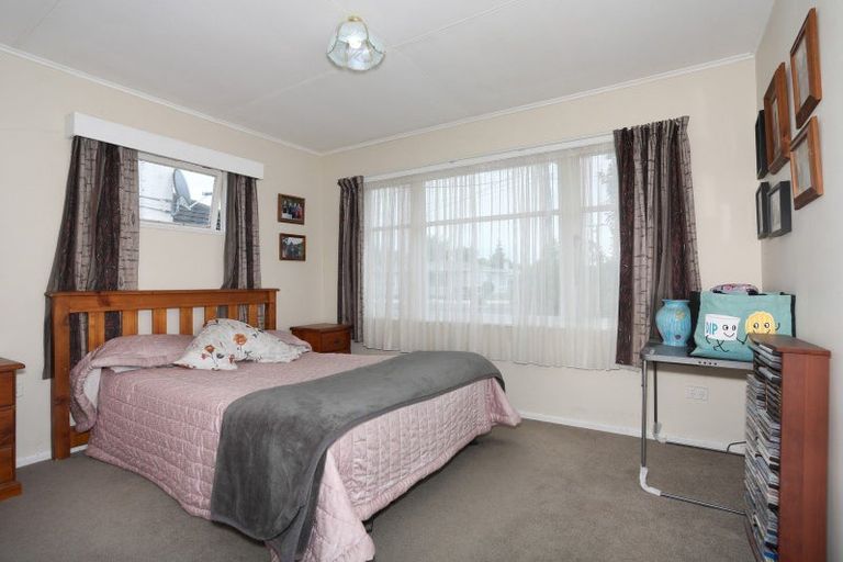 Photo of property in 35 Churchill Avenue, Feilding, 4702