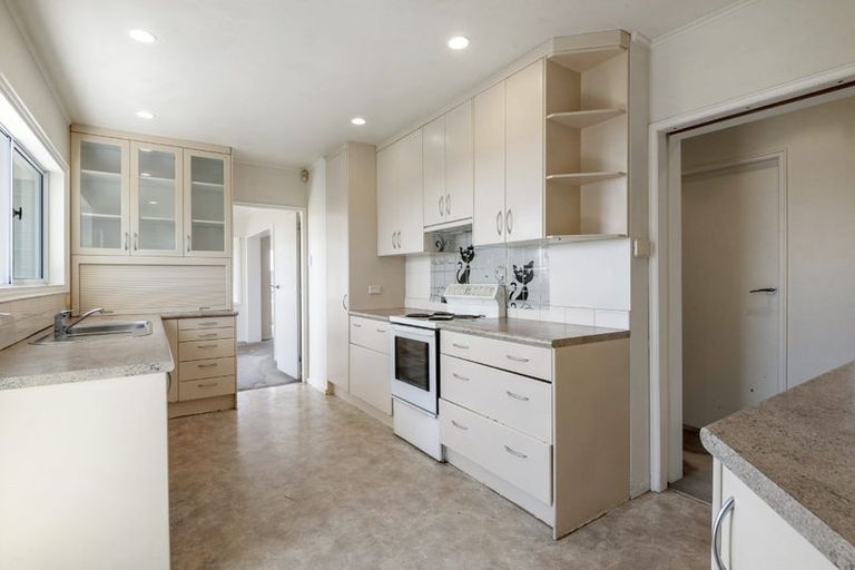 Photo of property in 24 Speedy Crescent, Hillcrest, Auckland, 0627