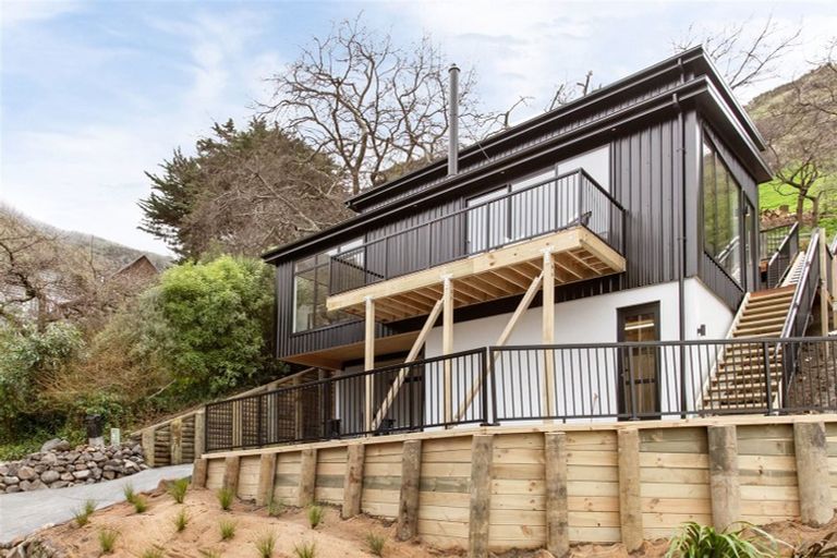 Photo of property in 3c Dalleys Lane, Lyttelton, 8082