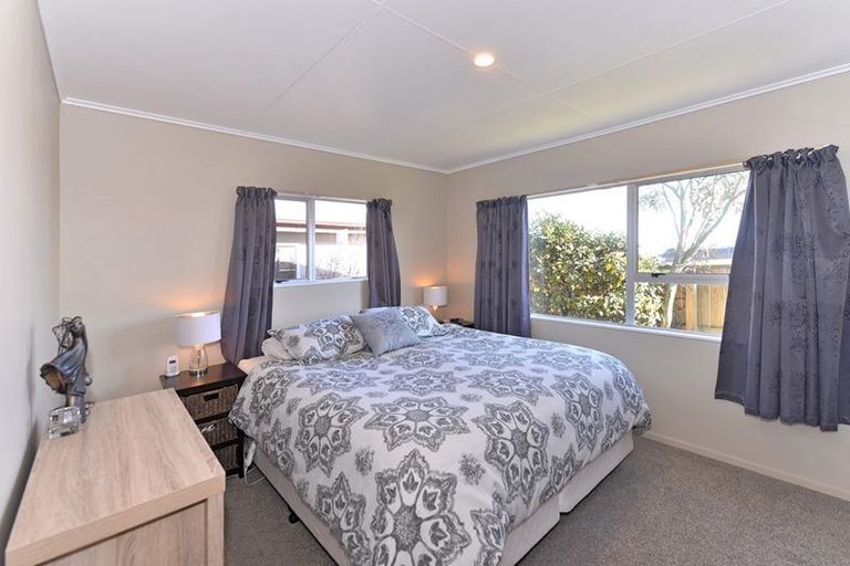 Photo of property in 12 Wilson Place, Stoke, Nelson, 7011