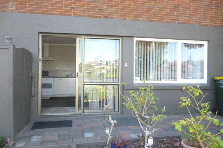 Photo of property in 15 Cheriton Road, Mellons Bay, Auckland, 2014