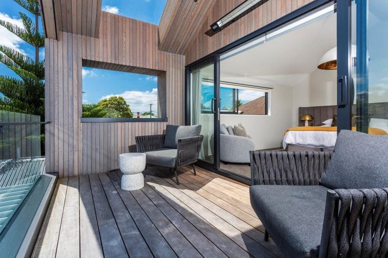 Photo of property in 11 Cheltenham Road, Devonport, Auckland, 0624