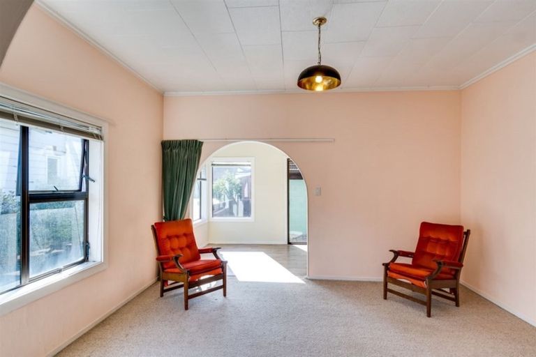 Photo of property in 1/35 Georges Drive, Napier South, Napier, 4110