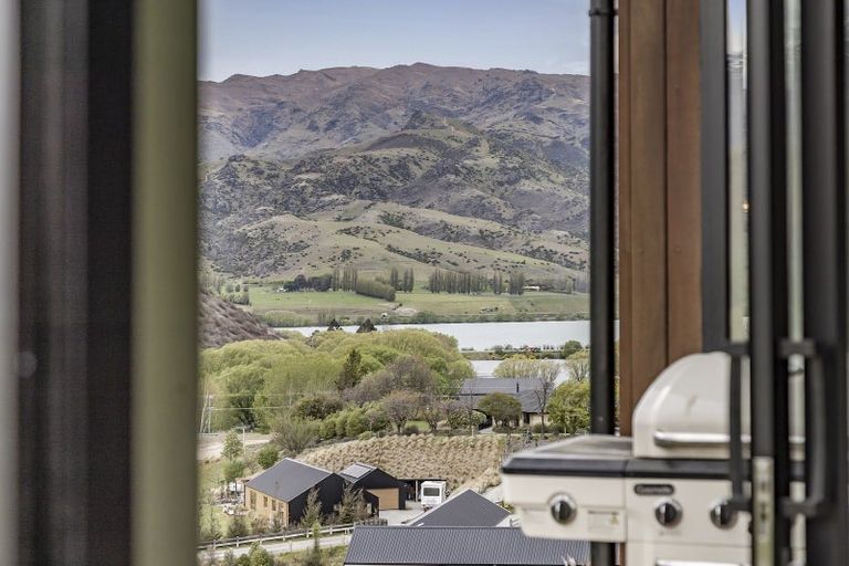 Photo of property in 2 Judare Drive, Lowburn, Cromwell, 9384