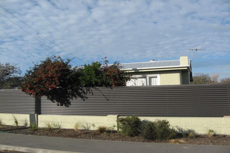 Photo of property in 37 Bellamy Avenue, New Brighton, Christchurch, 8061