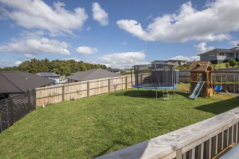 Photo of property in 76 Pebble Beach Boulevard, Te Kamo, Whangarei, 0112